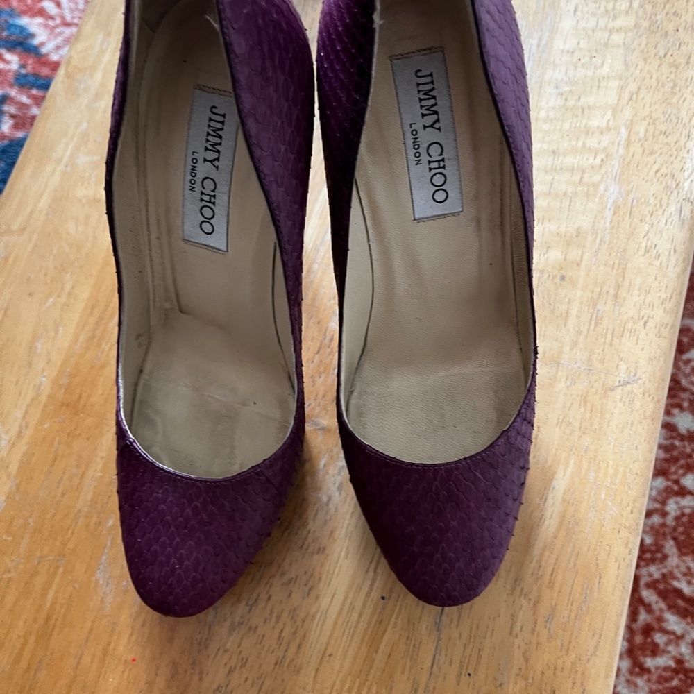 Jimmy Choo pumps Plum colored Sz 381/2